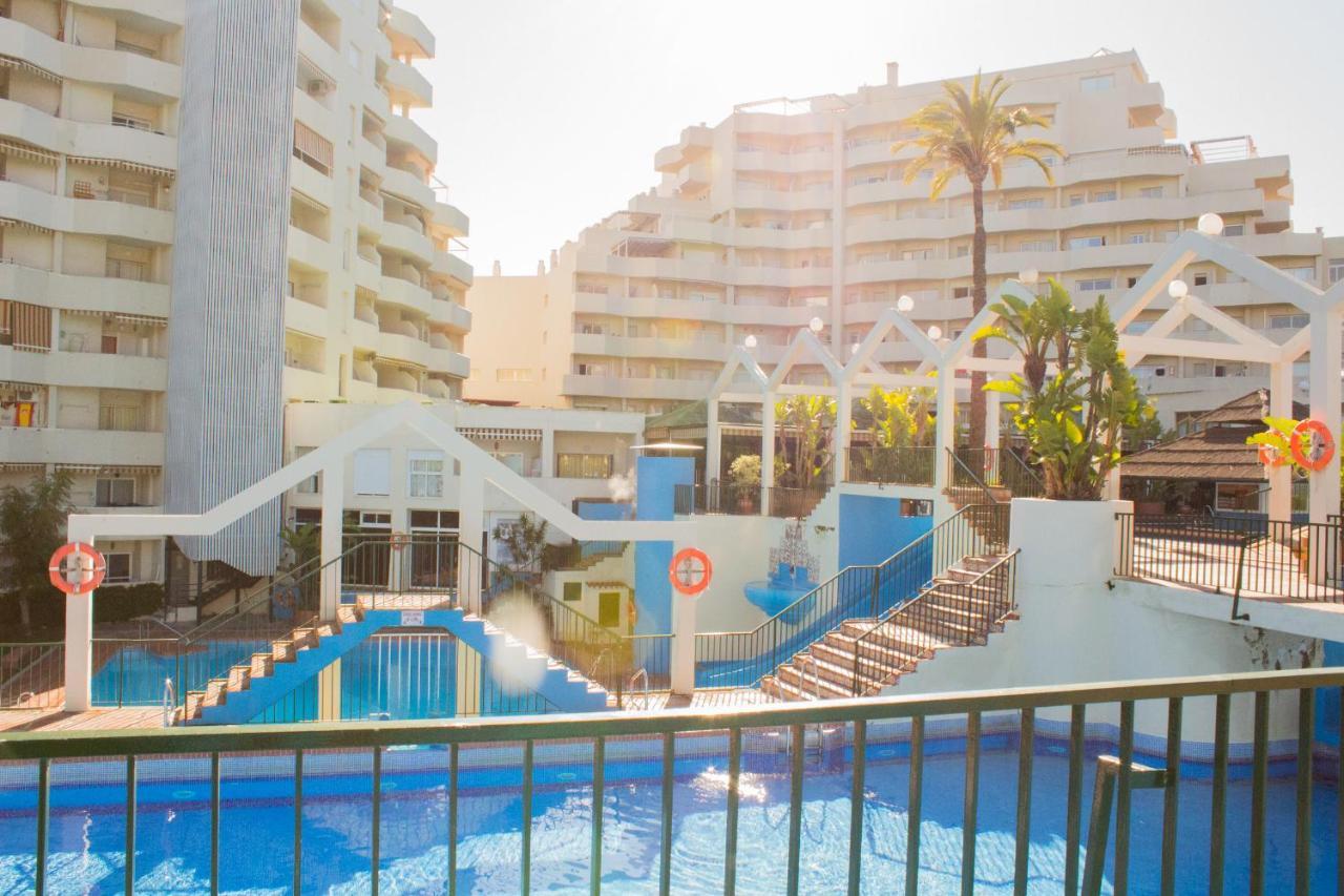 Benal 2bdr Beachfront With Water Park Apartment