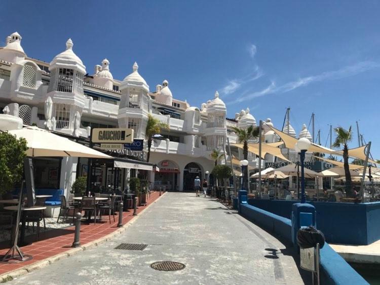 Benal 2bdr Beachfront With Water Park Appartement *