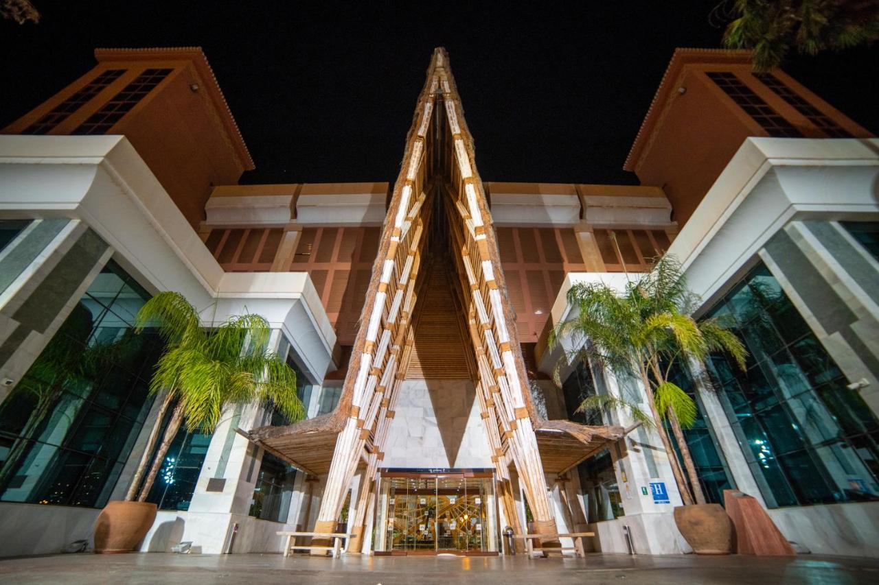 World Polynesia Hotel 4*