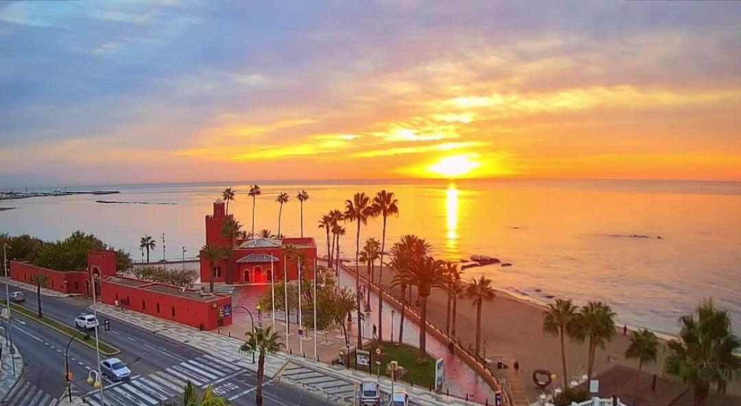 El Estudio De La Playa Benalbeach Holidays Deluxe * Benalmadena