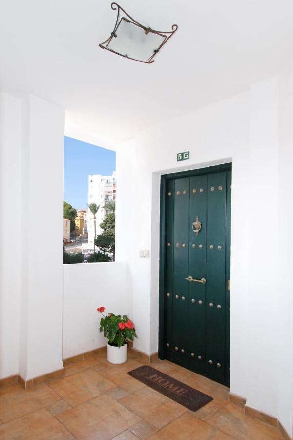 Isla De 1, Jacuzzi, 80m From The Sea, Ac, Bbq, Private Parking, Big Terrace Apartment Benalmadena