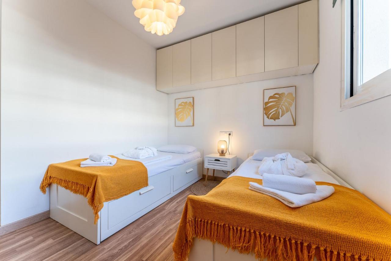 Spacious 2bed Family In Puerto Marina Apartamento *