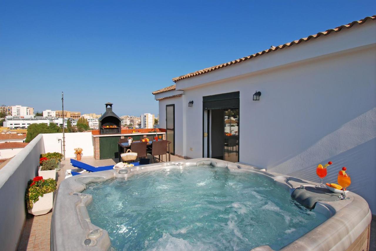 Apartment Isla De 1, Jacuzzi, 80m From The Sea, Ac, Bbq, Private Parking, Big Terrace *