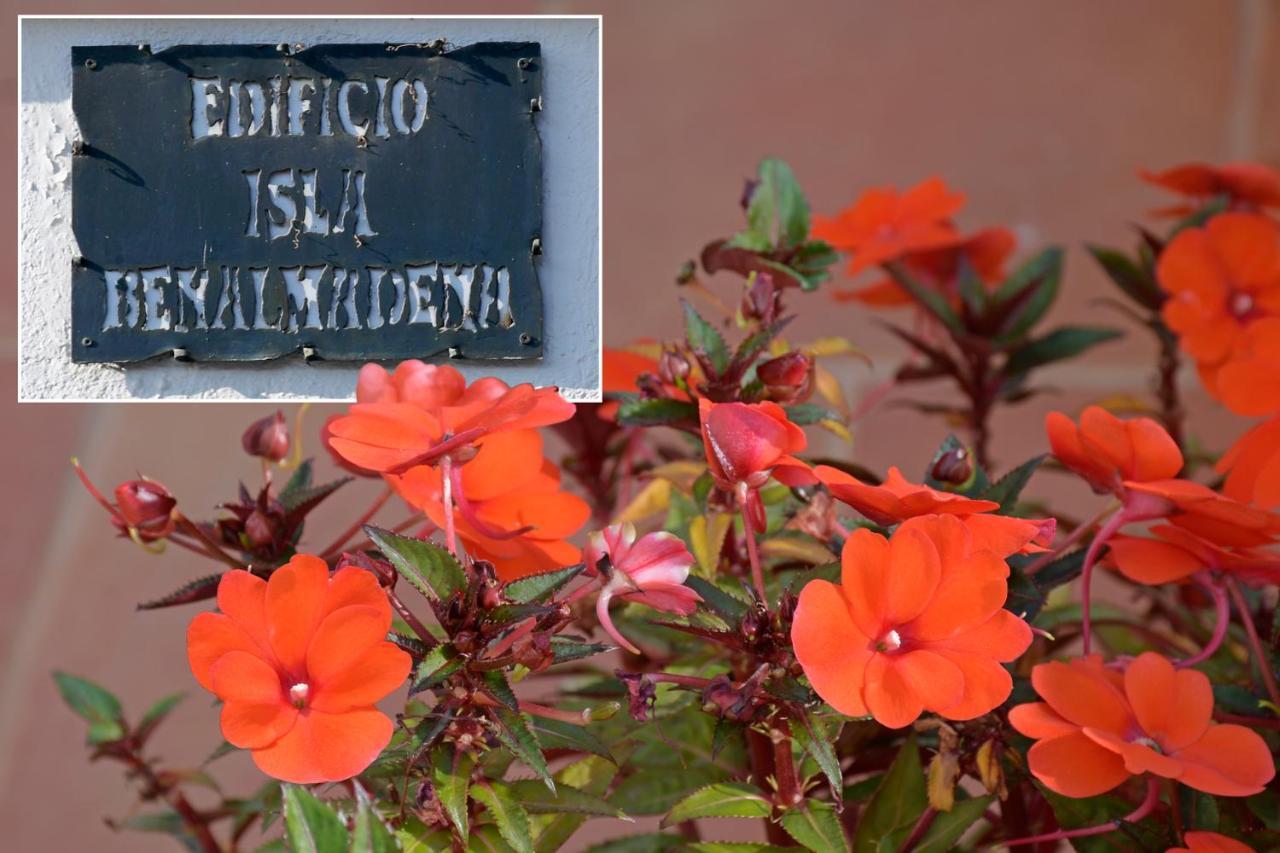 Apartment Isla De 1, Jacuzzi, 80m From The Sea, Ac, Bbq, Private Parking, Big Terrace *