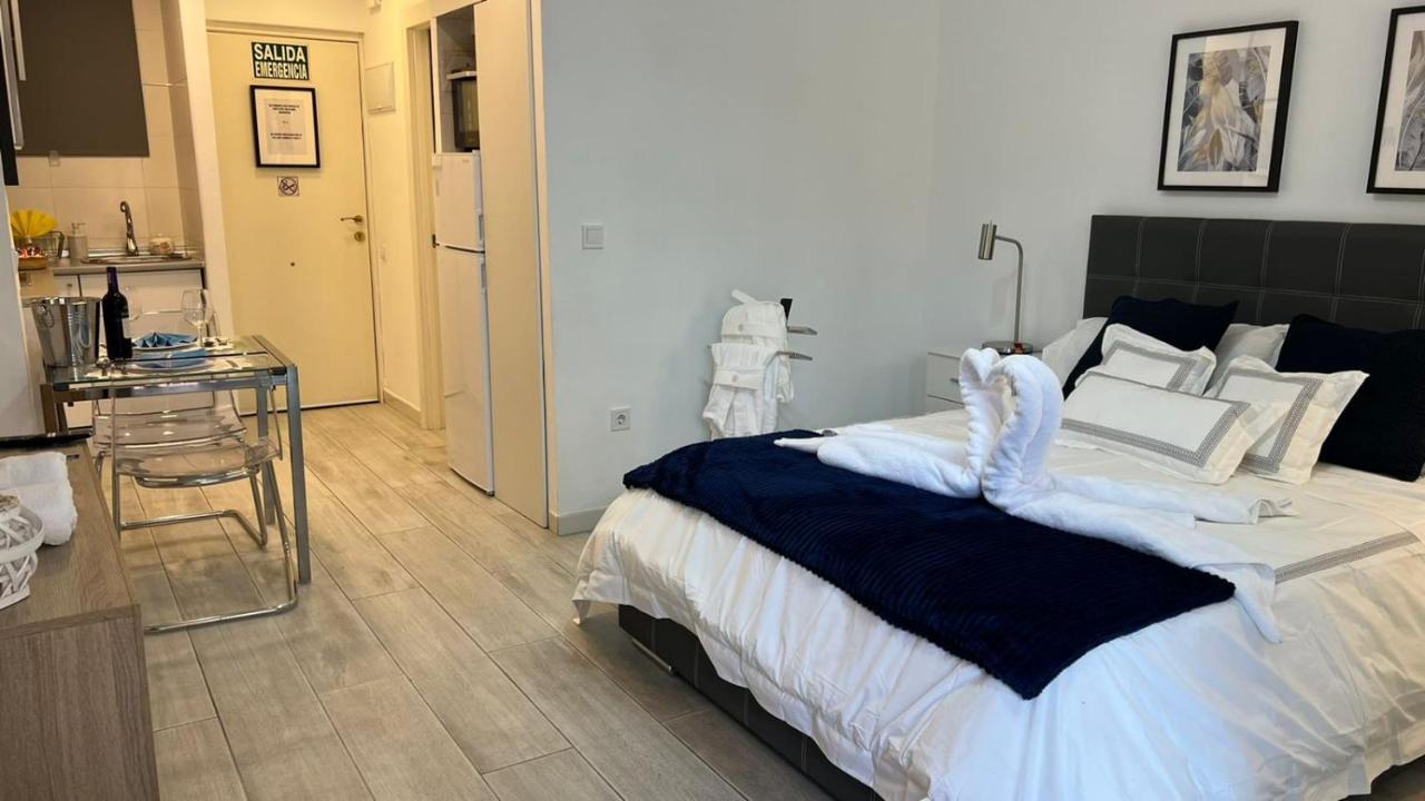 Aguila Estudio Beach Benalmadena