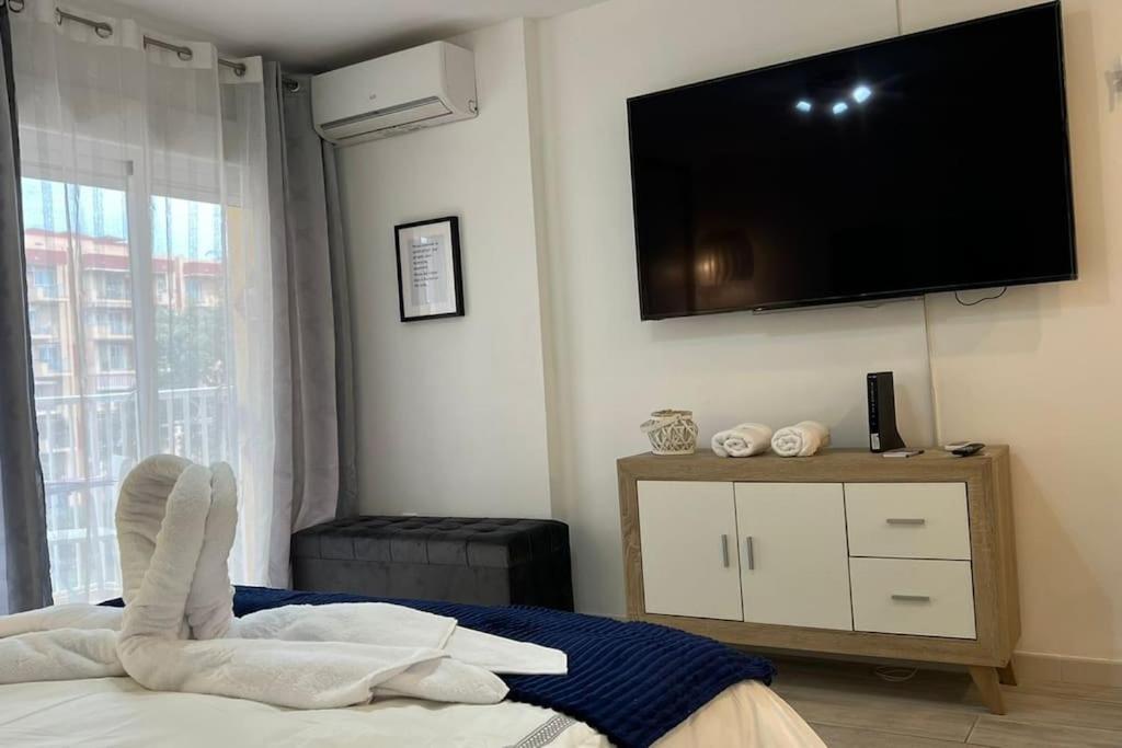 Aguila Estudio Beach Benalmadena