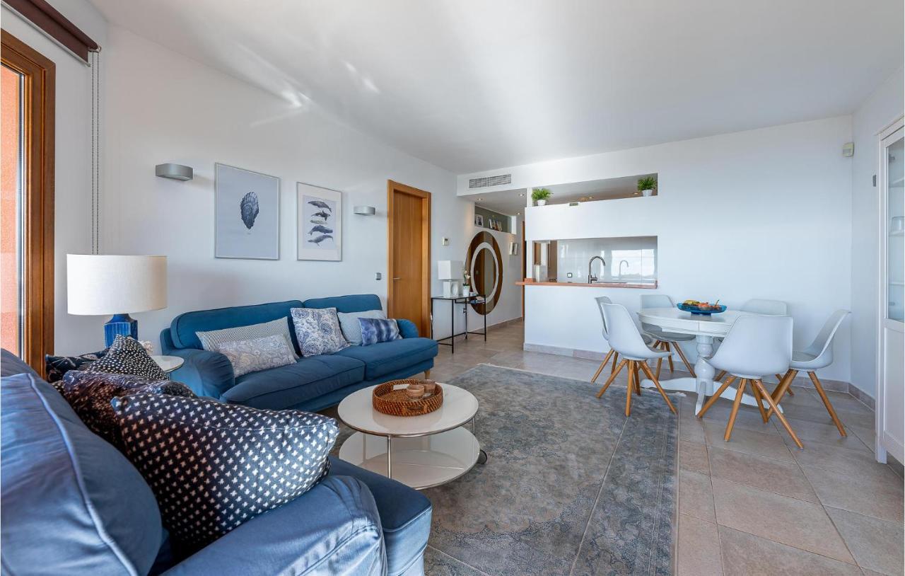 Cozy In With Kitchen *