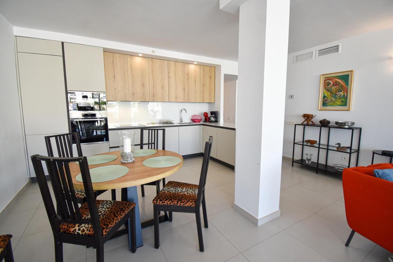 Apartment 3 Bedroom Luxury In Benalmadena