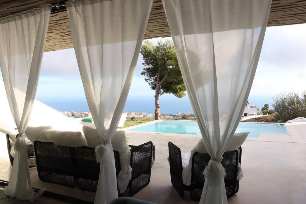Villa Amazing In Benalmádena