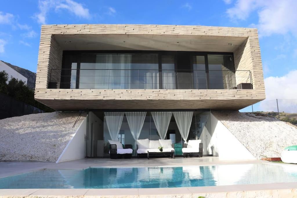 Villa Amazing In Benalmádena