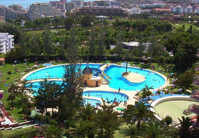 Apartment In Jupiter 5 Pools