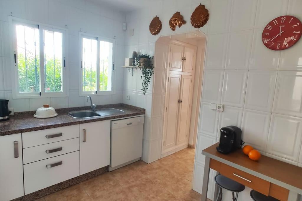 Mediterranean - Sea Views & Heatable Pool Villa Benalmadena