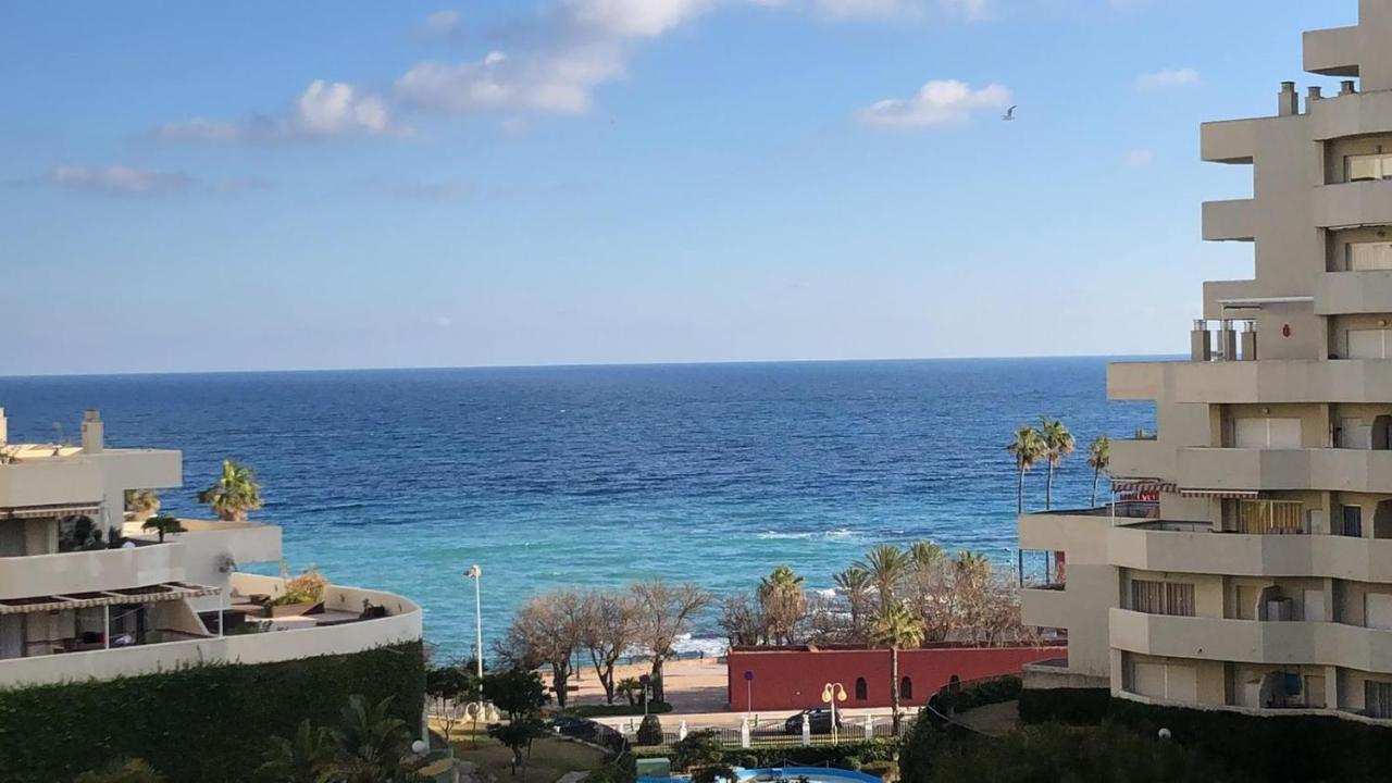 Con Terraza Y Piscina - Todoholiday