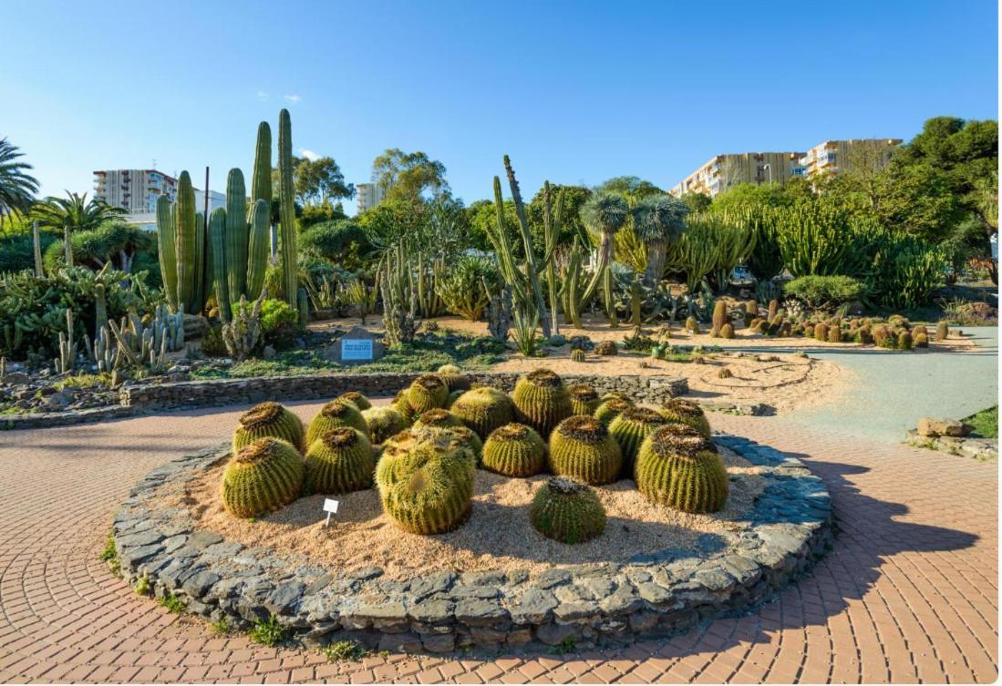 Apartamento El Fantastico Benalbeach, Breakfast Included *