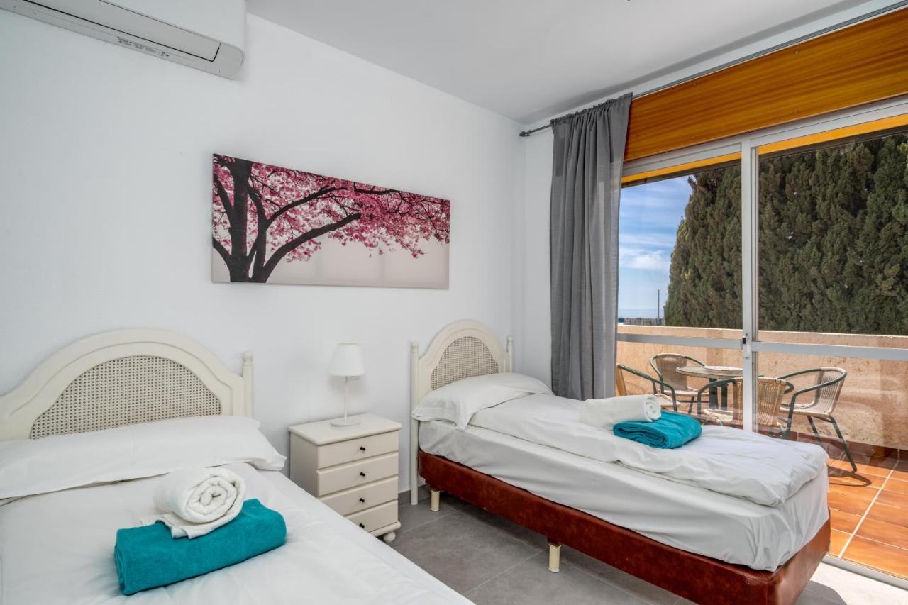Seaviews And Heated Pool By Costarentals - Ref 144 *