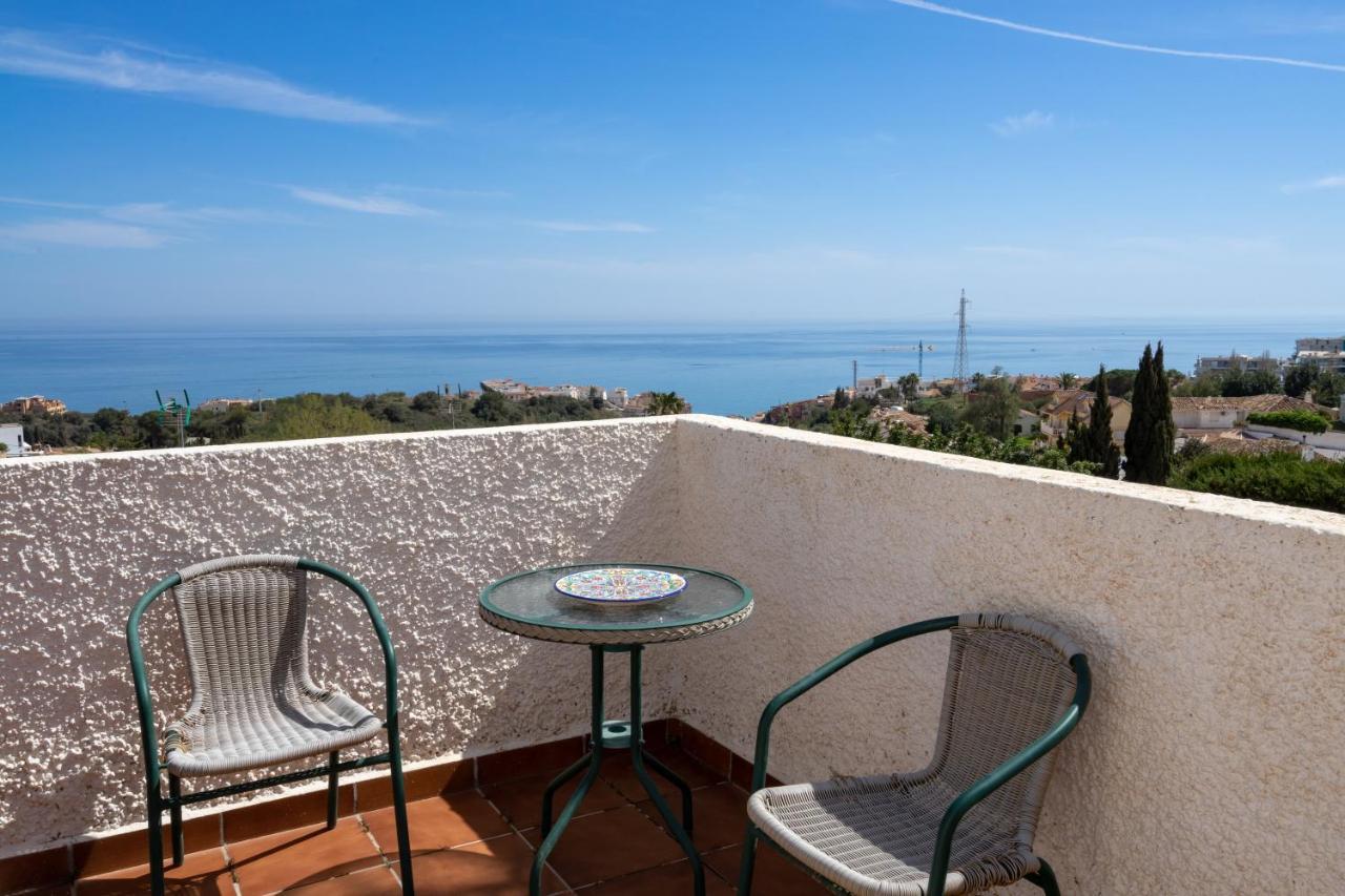 Seaviews And Heated Pool By Costarentals - Ref 144
