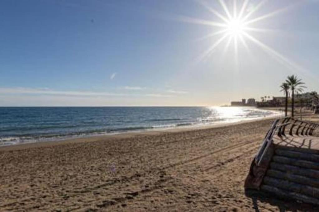 Appartement 1 Bedroom Beachfront With Spectacular Sea Views! Benalmádena