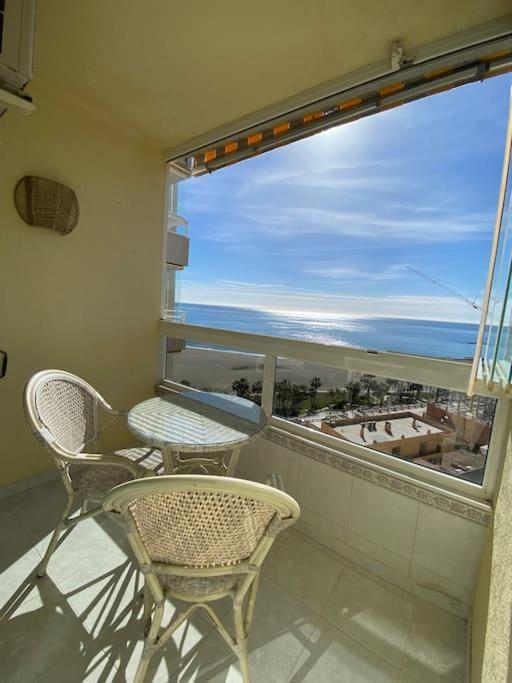 1 Bedroom Beachfront With Spectacular Sea Views!