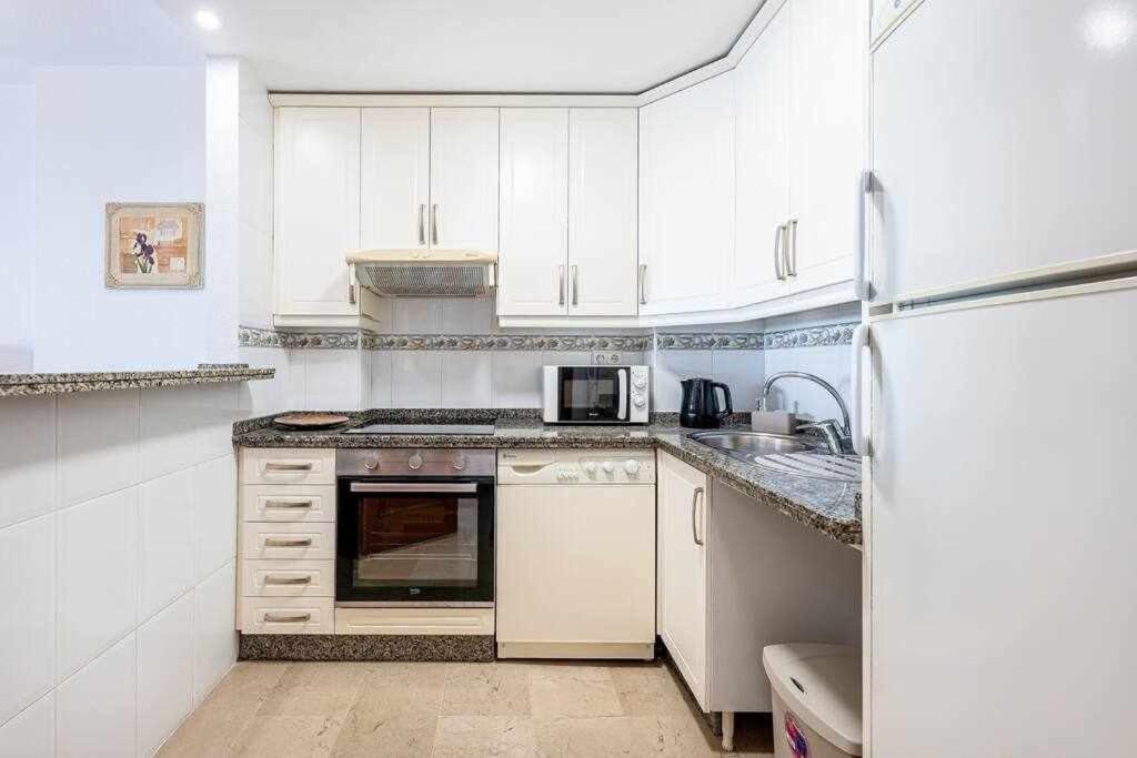797 Rentals- Hermoso 4 En Apartment Benalmadena