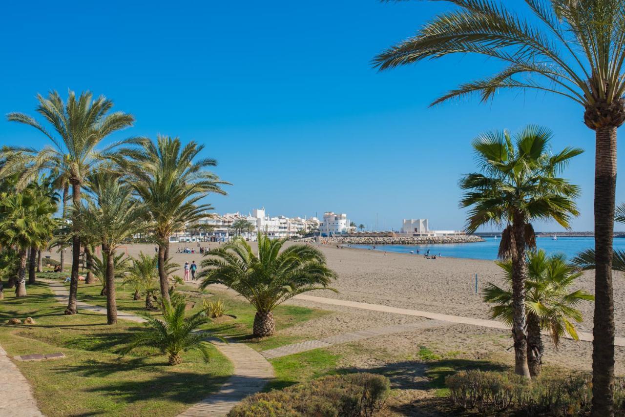 Apartamento Bonito Estudio A Pie De Playa