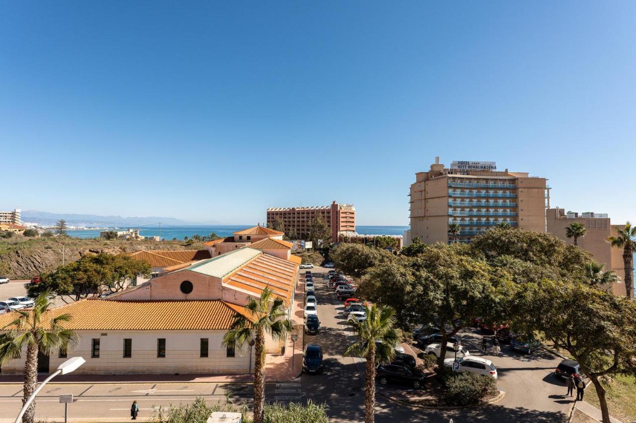 Beachfront Retreat Big Balcony And City Sea Views Apartment