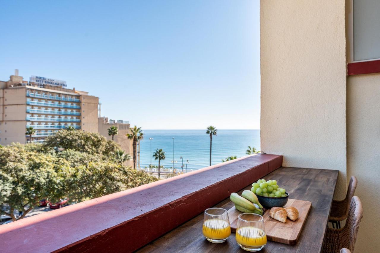Beachfront Retreat Big Balcony And City Sea Views Apartment *