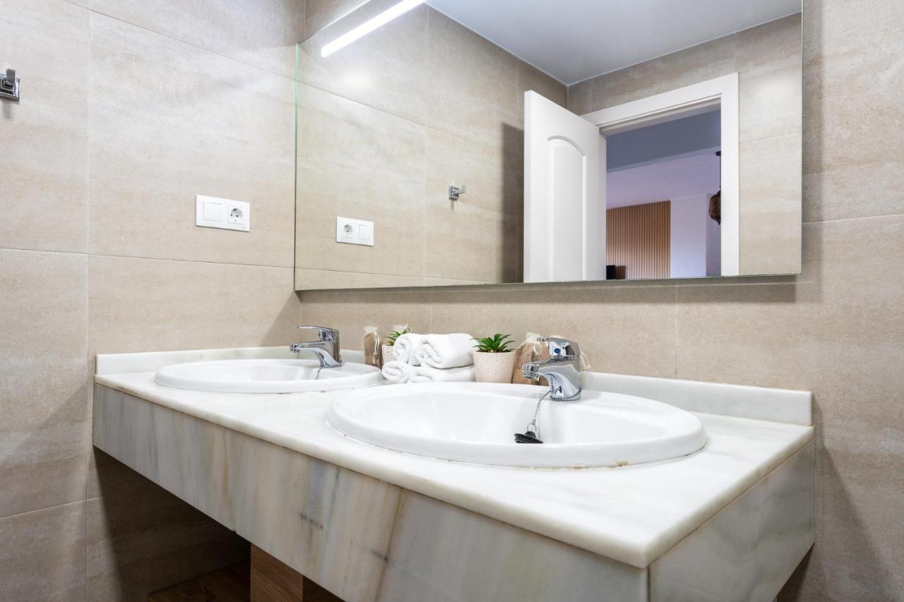Beachfront Retreat Big Balcony And City Sea Views * Benalmadena