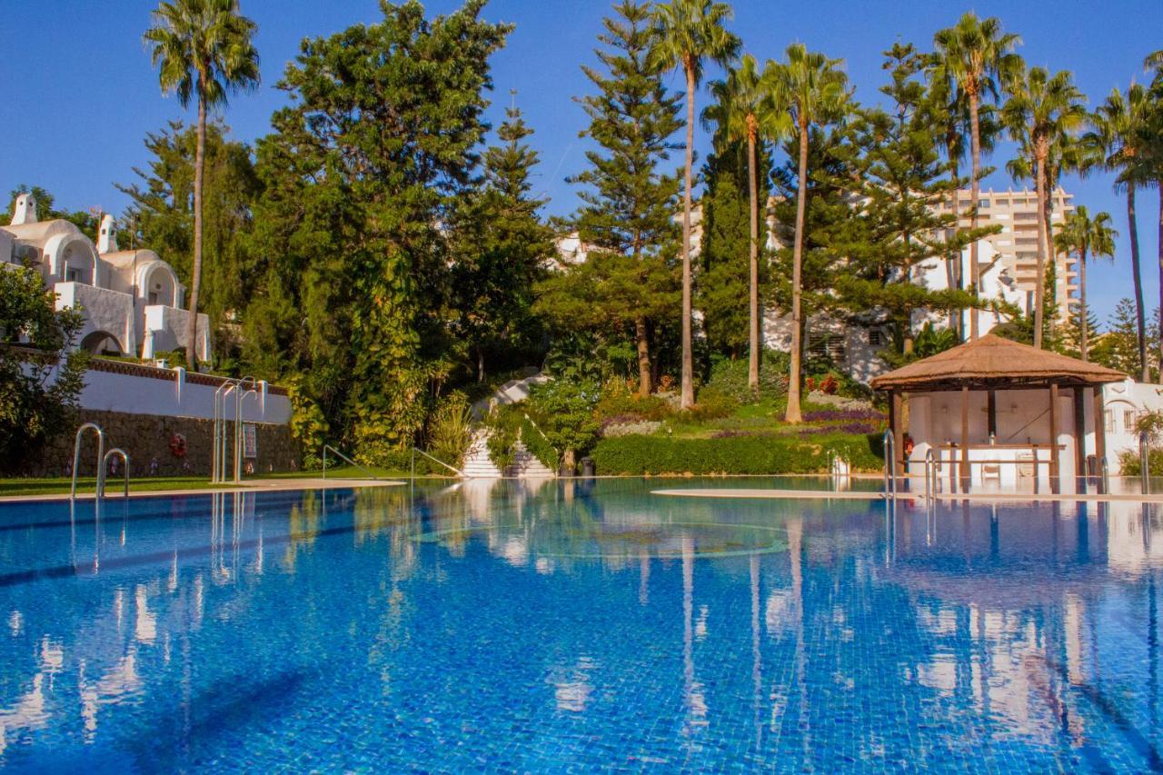 Benalgolf: Seaside With Private Bbq Backyard Benalmadena