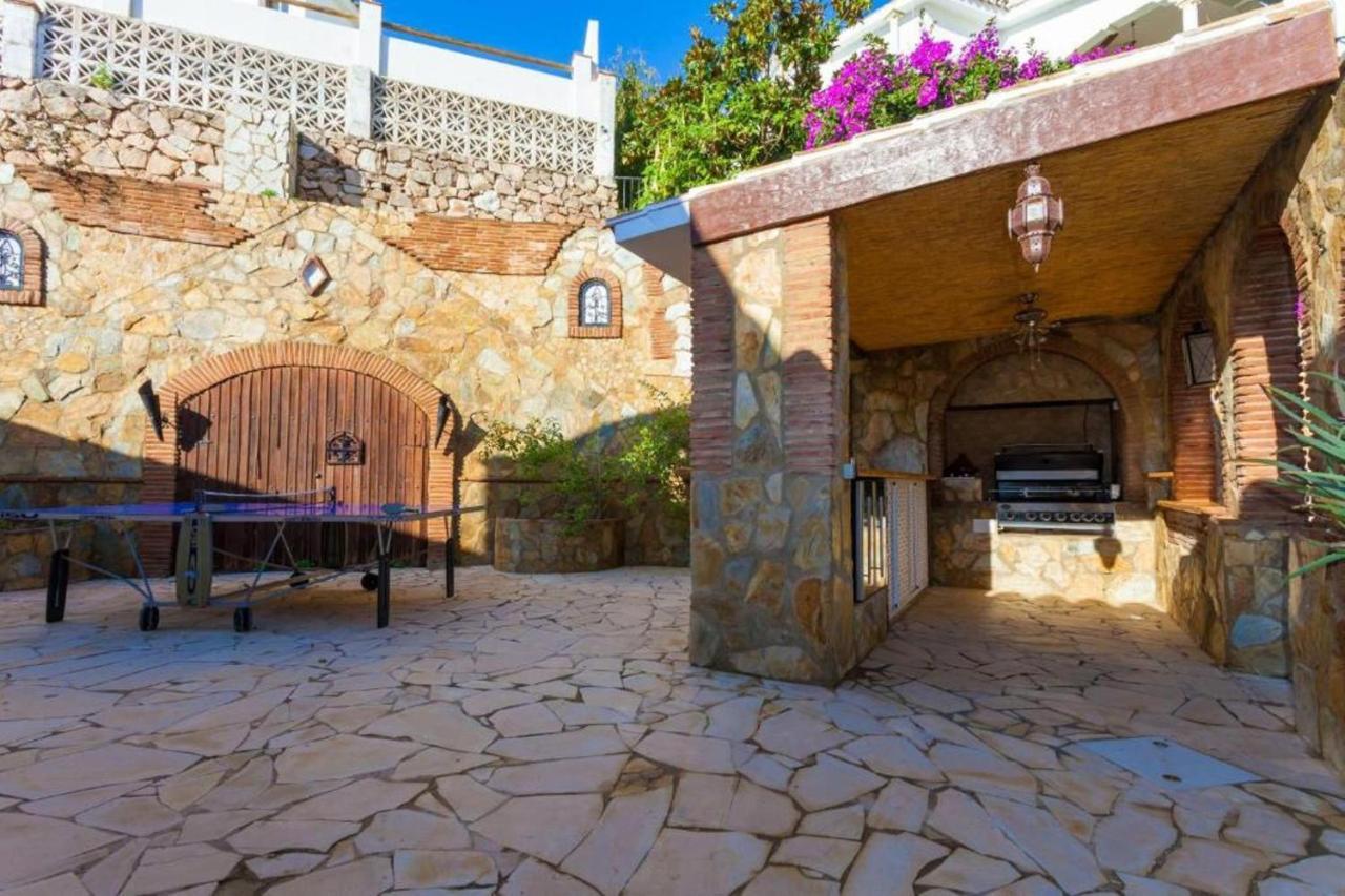 Luxury Romantica Near Torremuelle