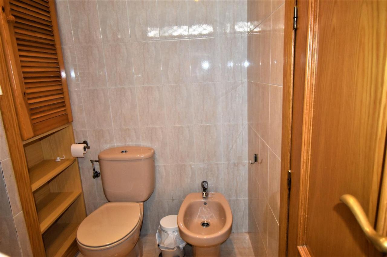 Pueblo Torrequebrada, 2 Bed Apartment *
