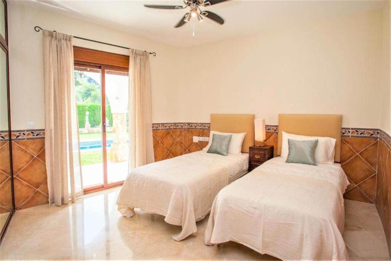 Villa Luxury Romantica Near Torremuelle *