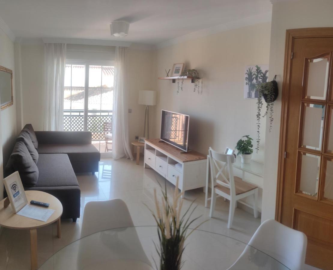 Con Vistas Al Mar Y Parking Privado Incluido