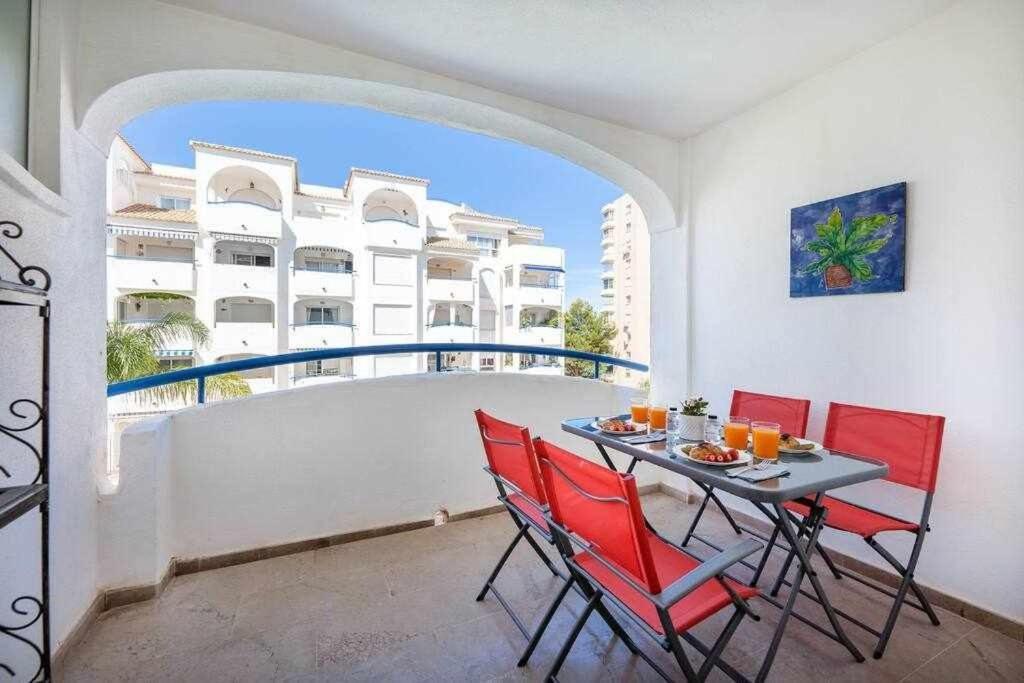 Apartment 797 Rentals- Hermoso 4 En *