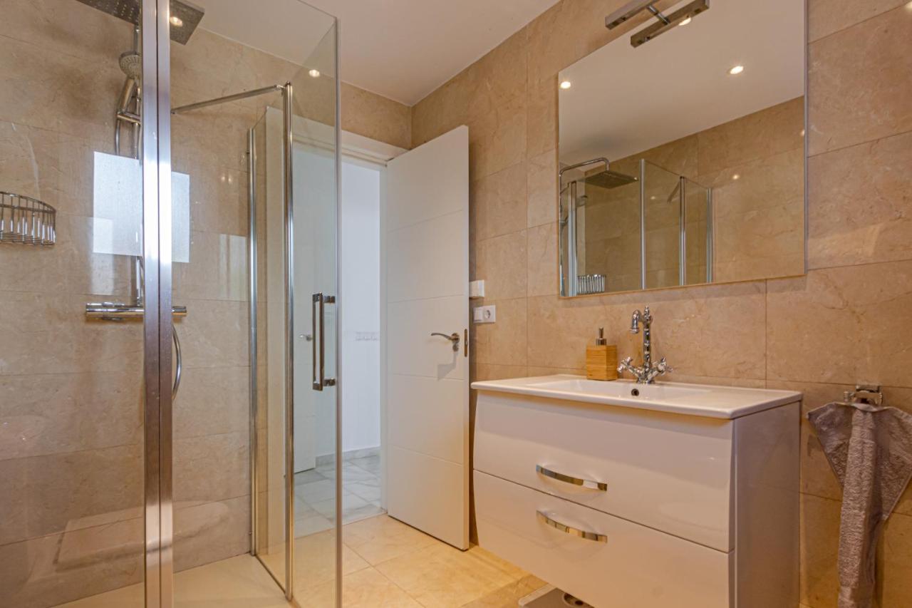 Luxury Andalucia Seaview Private Pool Close To Centre Villa *