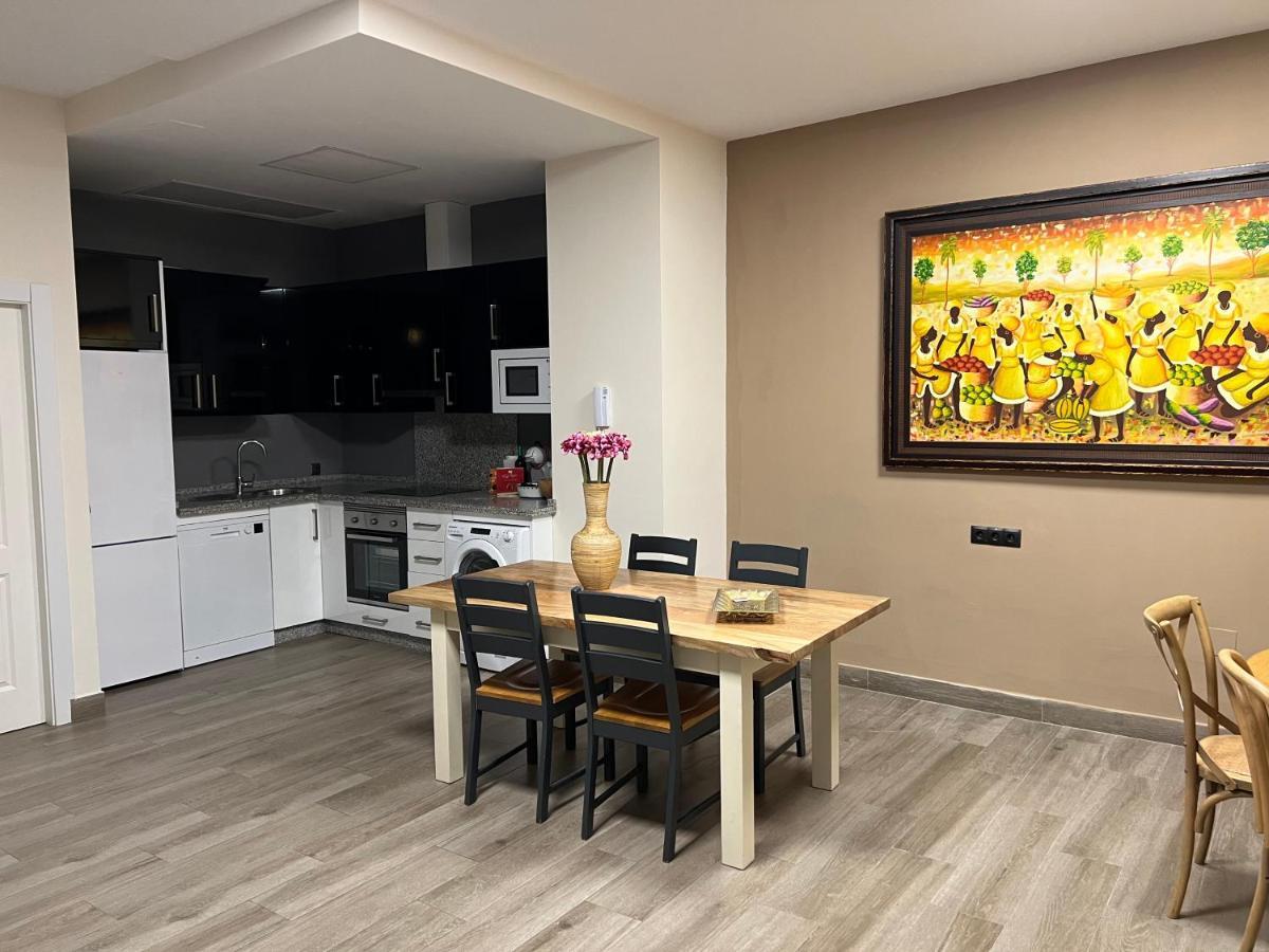 Duplex De Lujo En La Playa , Jacuzzy, Piscina, Chimenea Y Padel Benalmadena