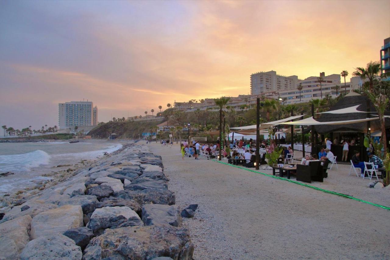 Benalgolf: Seaside With Private Bbq Backyard Apartment