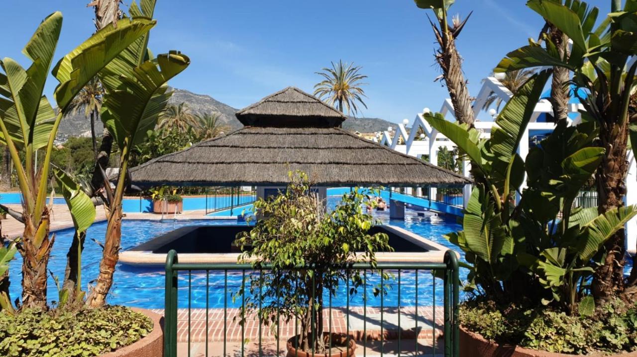 Benalbeach Seaview Studio Apartment *
