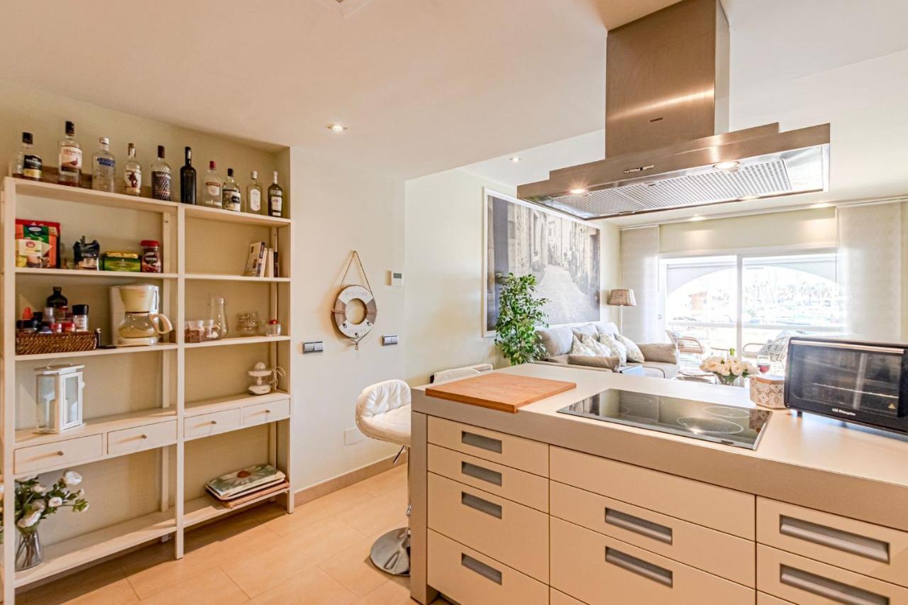 Luxury Waterfront Apartment