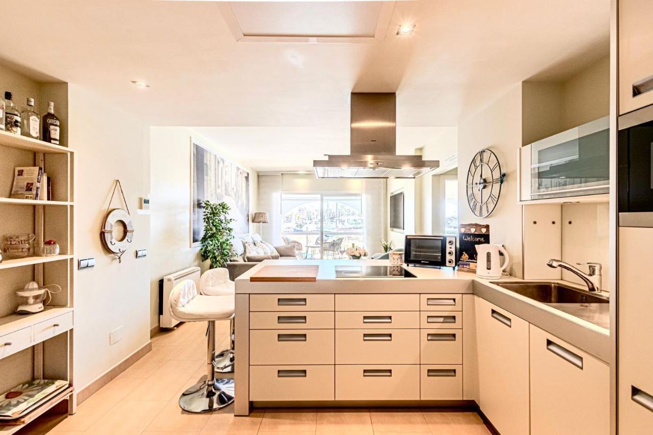 Apartment Luxury Waterfront