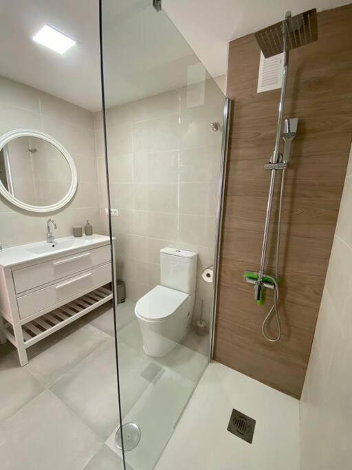 Appartement Stylish Seaside 3 Bed With Terrace + Sea View