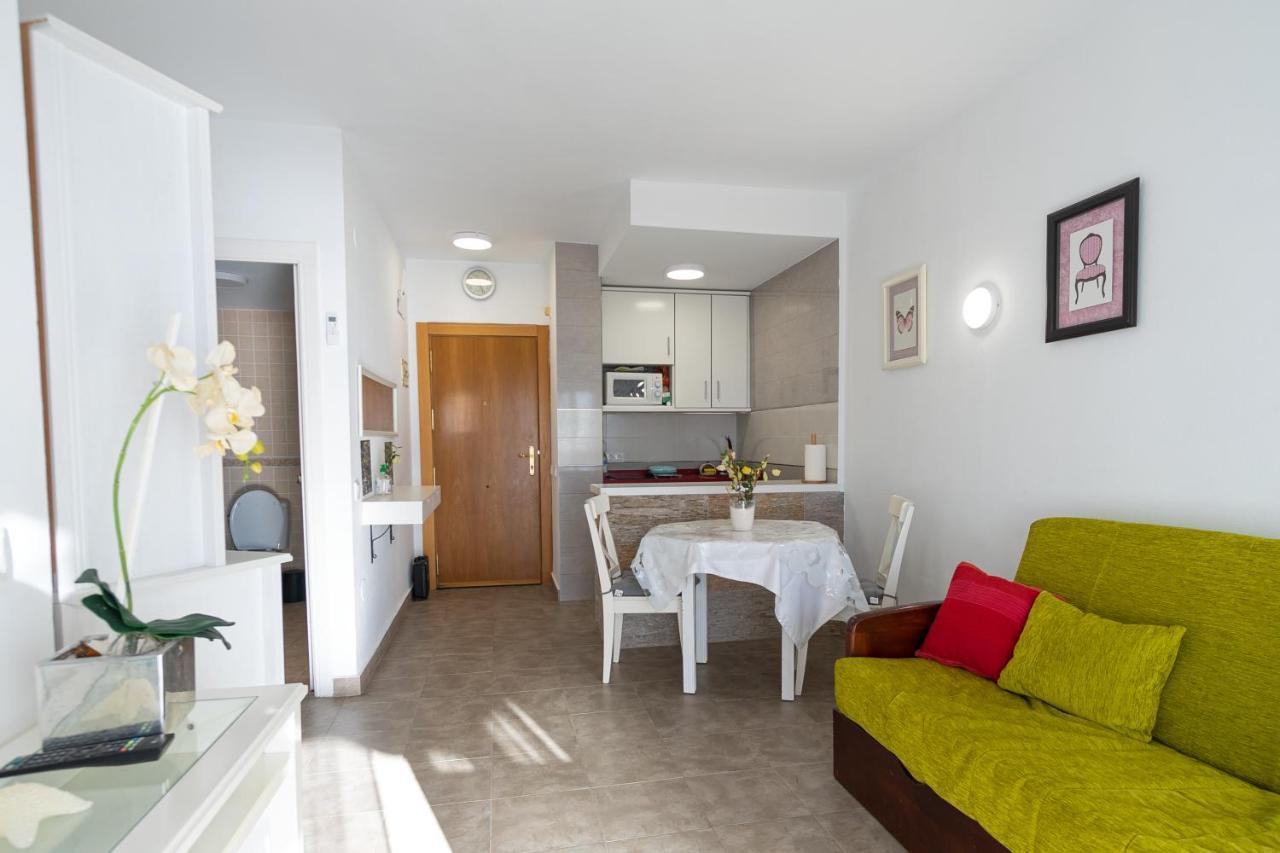 Con Terraza Y Piscina - Todoholiday Apartment