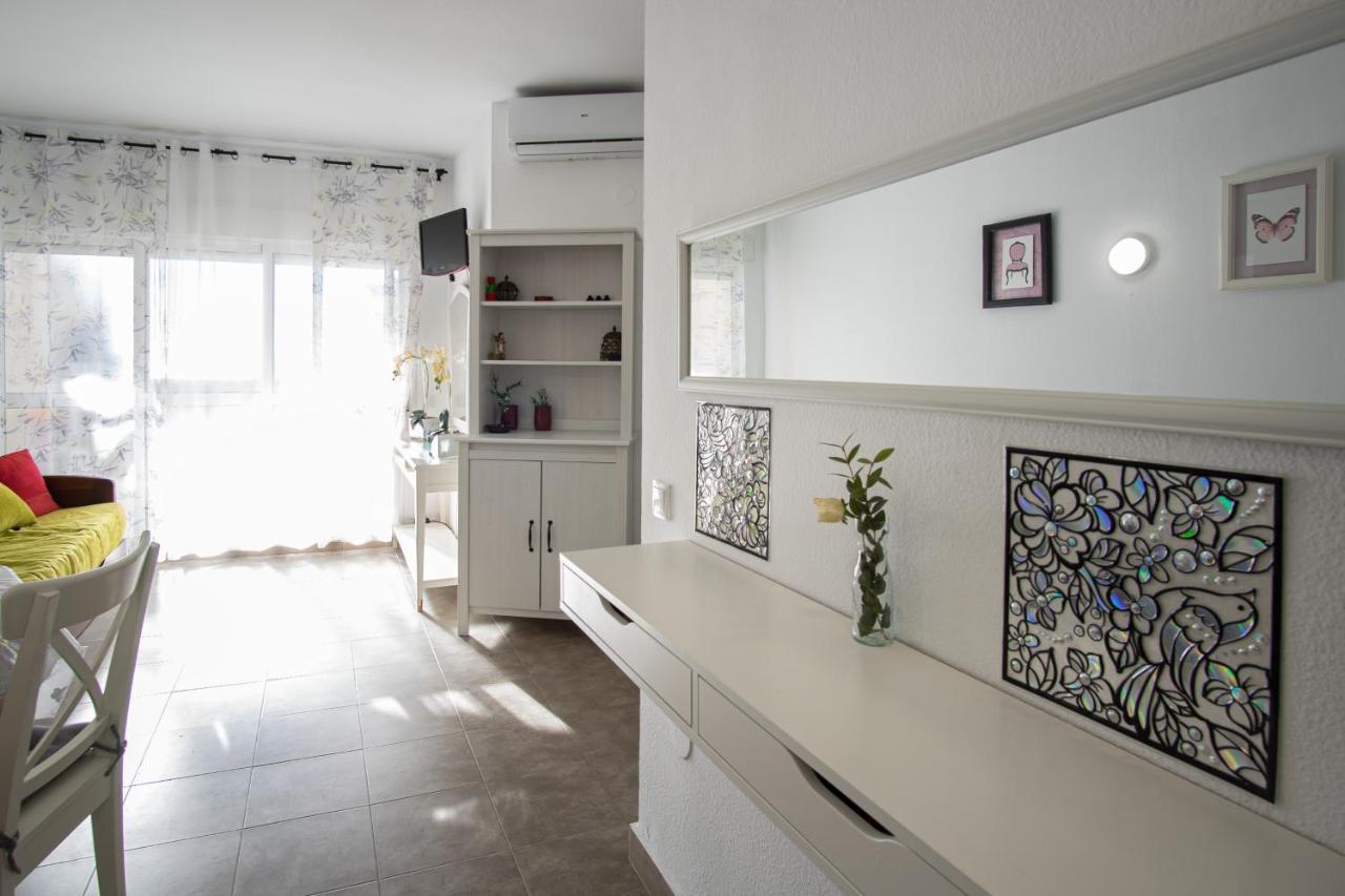 Con Terraza Y Piscina - Todoholiday Apartment *