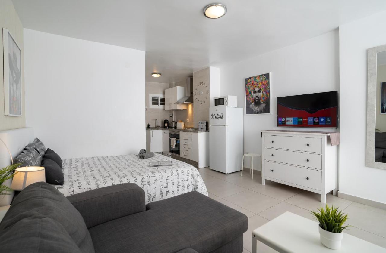 Sunny Days Apartment