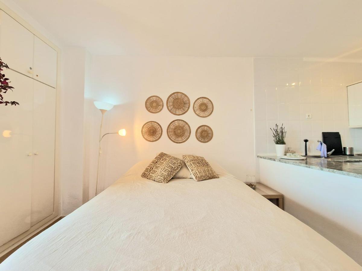 Aa Guest - The Golden Sea Views Eco Apartment *