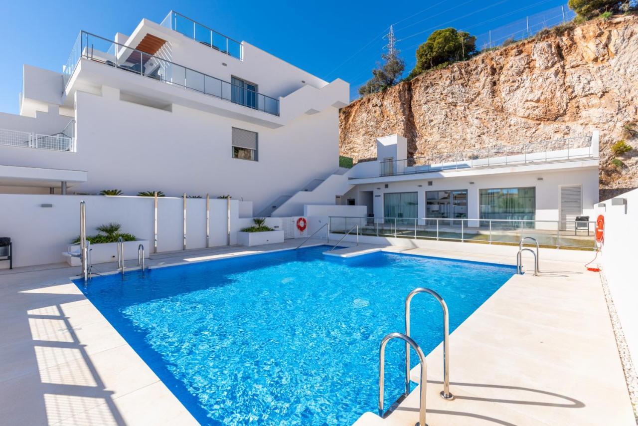 Blossom - Modern 2 Bedroom Within Walking Distance To Pueblo Benalmadena