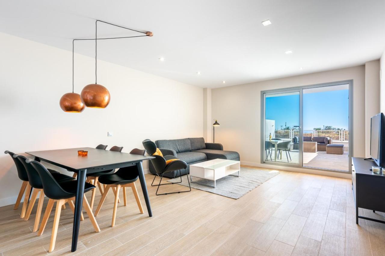 Apartment Blossom - Modern 2 Bedroom Within Walking Distance To Pueblo *