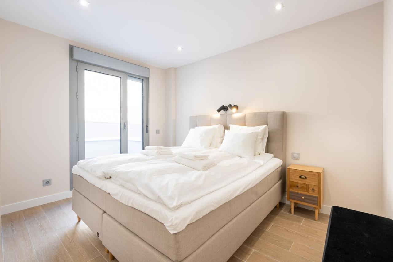 Blossom - Modern 2 Bedroom Within Walking Distance To Pueblo Apartment Benalmadena
