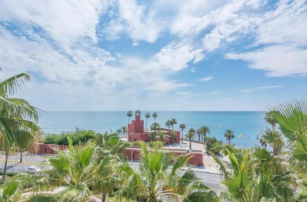 El Estudio De La Playa Benalbeach 804 Holidays Paradise Apartment