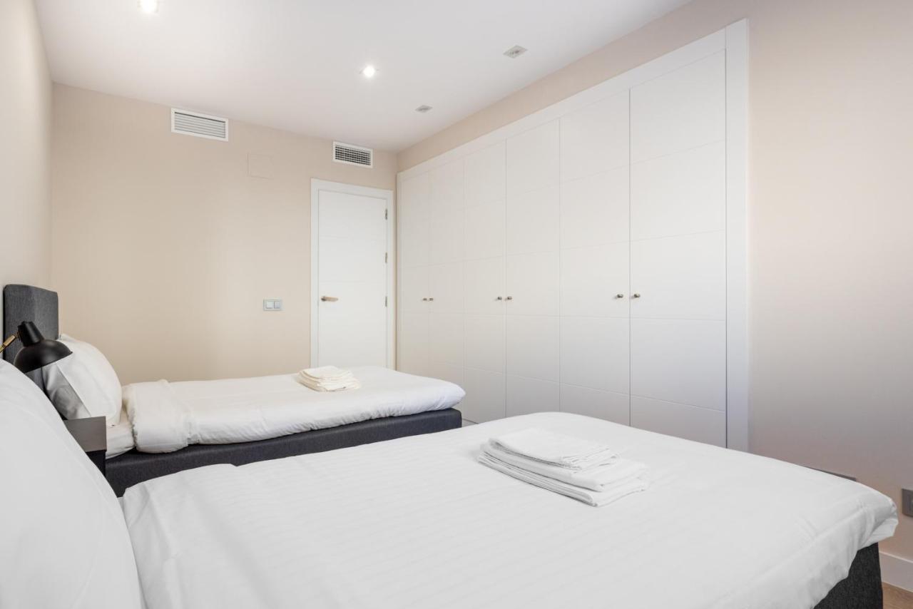 Apartment Blossom - Modern 2 Bedroom Within Walking Distance To Pueblo