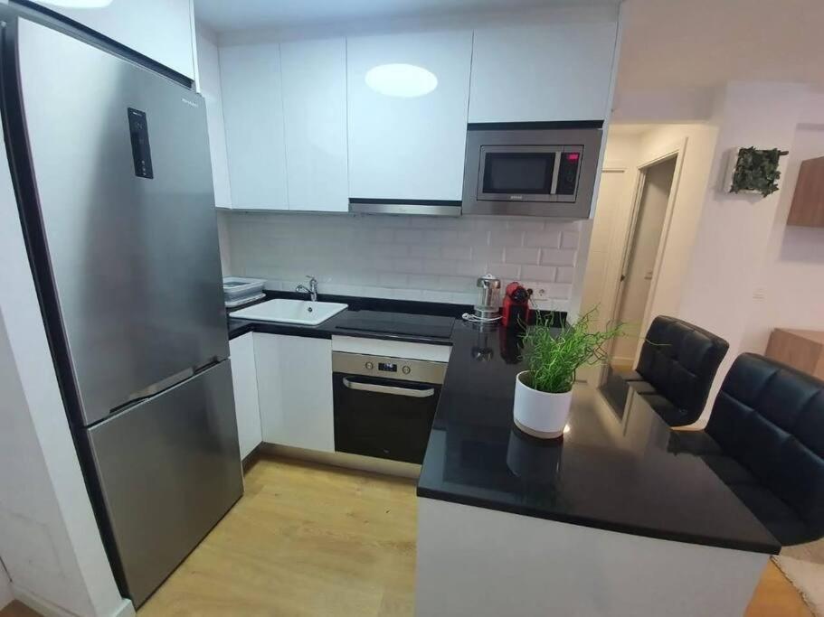 Apartment Beautiful Sea Views Cozy 350 M From *